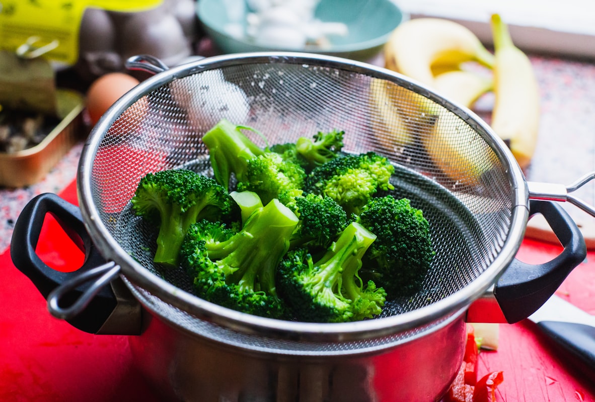 Blanching and flash-chilling vegetables for enzyme preservation
